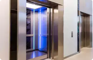 طراحی و نصب 4 دستگاه آسانسور مجتمع تجاری البرز